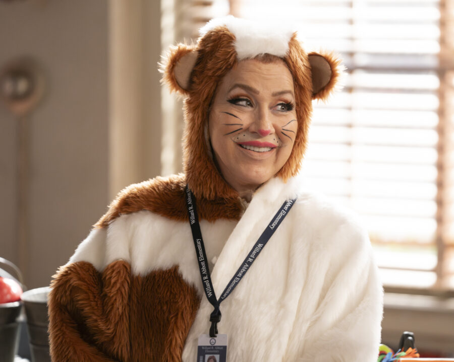 LISA ANN WALTER | Tell-Tale TV LISA ANN WALTER