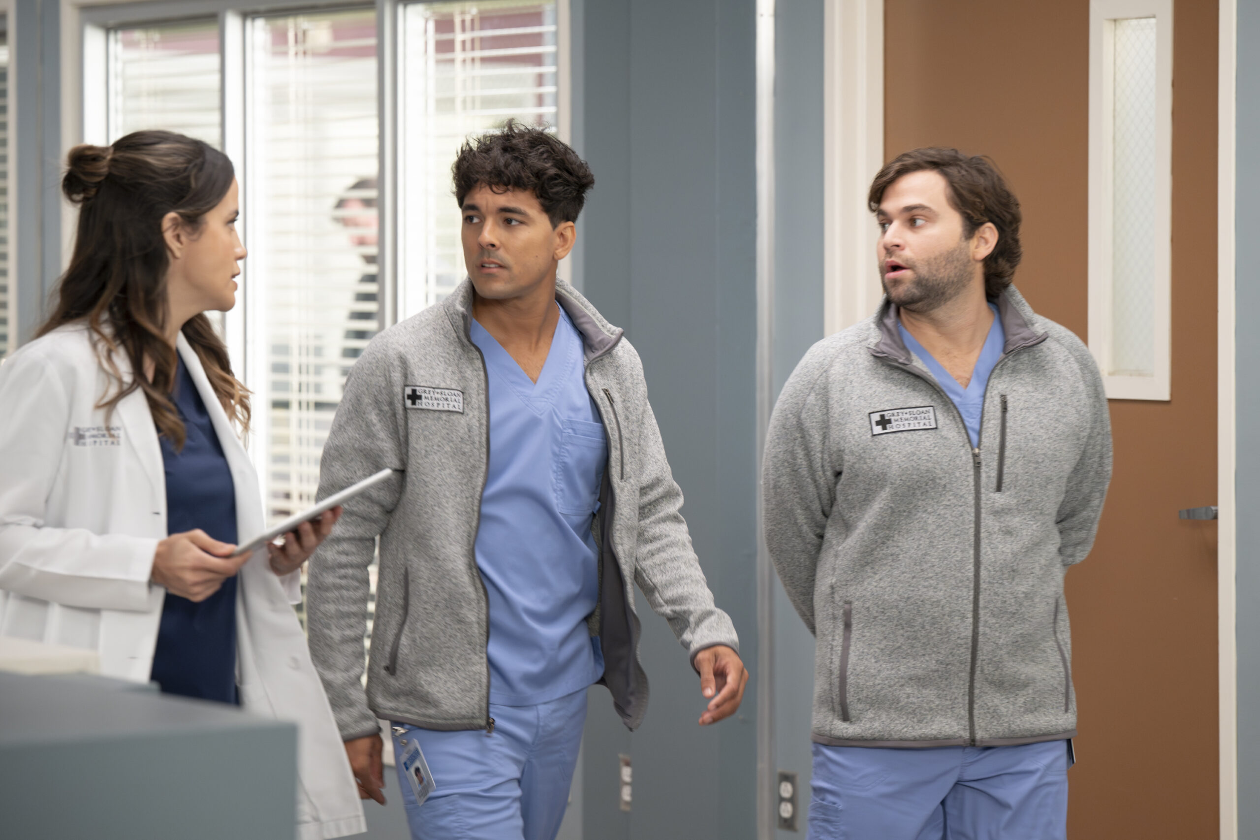 Grey's Anatomy Season 21 Episode 5, "You Make My Heart Explode." NATALIE MORALES, NIKO TERHO, JAKE BORELLI