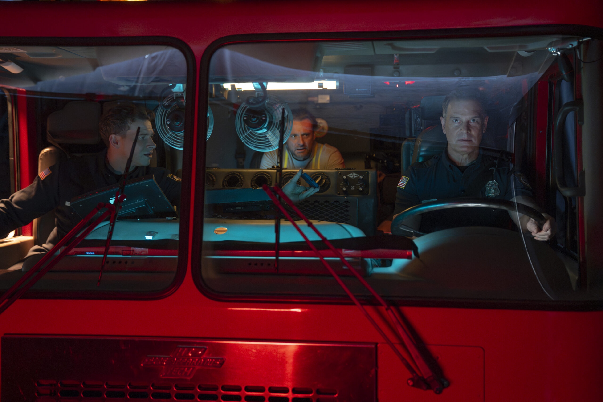 9-1-1 Season 8 Episode 3, "Final Approach" -- OLIVER STARK, CALLUM BLUE, PETER KRAUSE