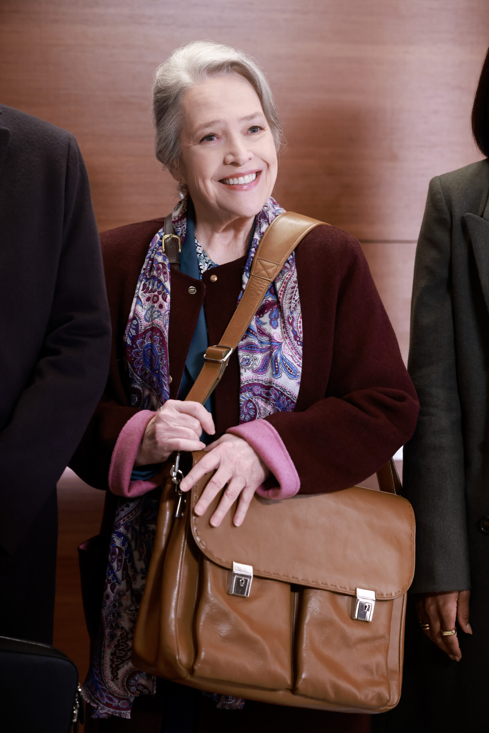 Matlock Season 1 Episode 2 - Kathy Bates | Tell-Tale TV Still from Matlock Season 1 Episode 2 of Kathy Bates.