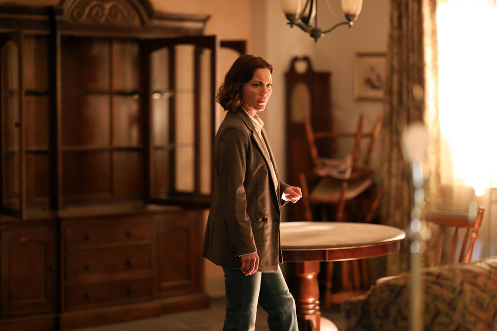 Still from Found Season 2 Episode 3 of Kelli Williams as Margaret.