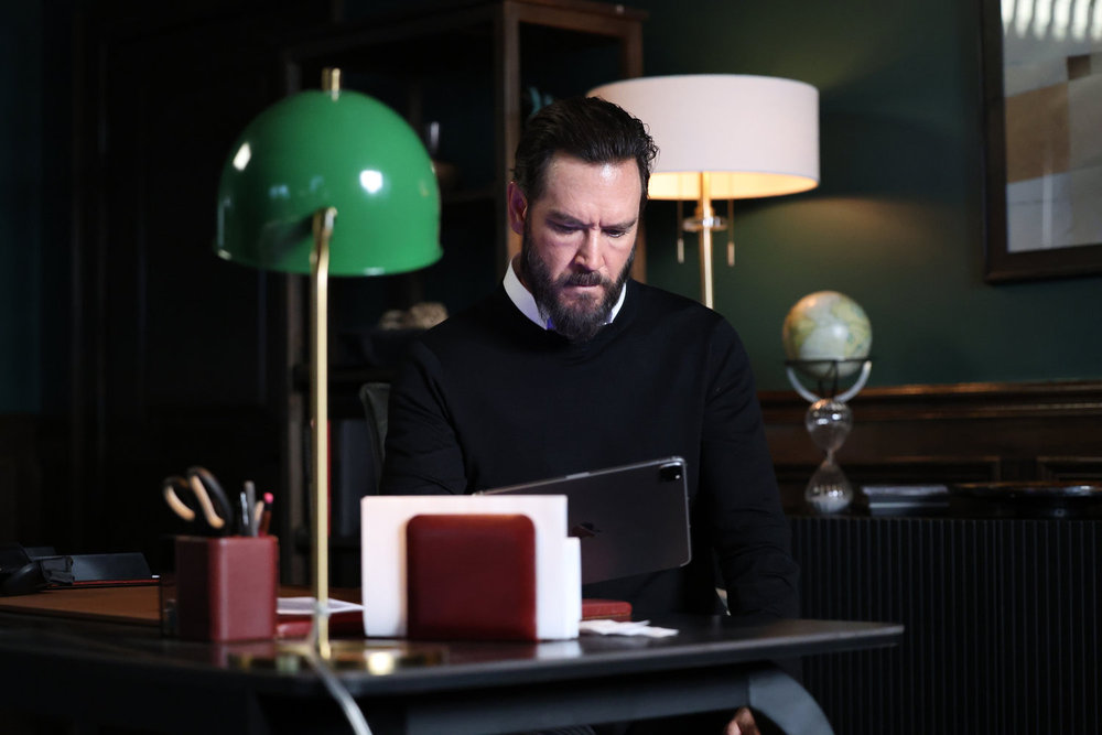 Still from Found Season 2 Episode 3 of Mark-Paul Gosselaar as Sir.