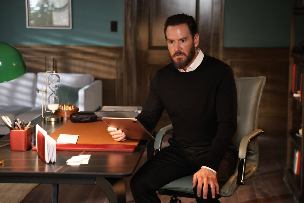Still from Found Season 2 Episode 3 of Mark-Paul Gosselaar as Sir.