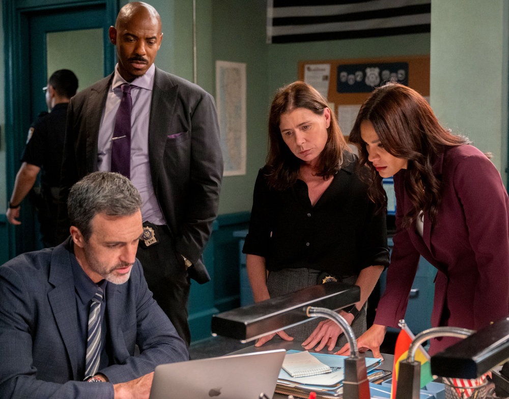 Law & Order - Season 24 | Tell-Tale TV LAW & ORDER -- "Catch and Kill" Episode 24001 -- Pictured: (l-r) Reid Scott as Det. Vincent Riley, Mehcad Brooks as Det. Jalen Shaw, Maura Tierney as Lieutenant Jessica Brady, Odelya Halevi as ADA Samantha Maroun