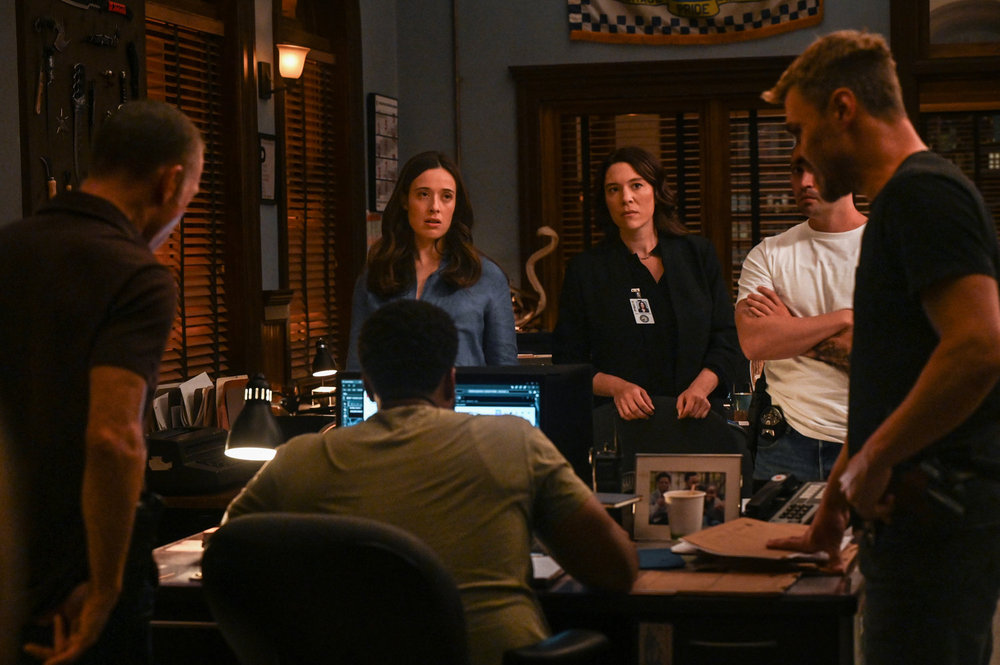 Chicago P.D. - Season 12 | Tell-Tale TV CHICAGO P.D. -- "The After" Episode 12004 -- Pictured: (l-r) Marina Squerciati as Officer Kim Burgess, Sara Bues as Asa Chapman
