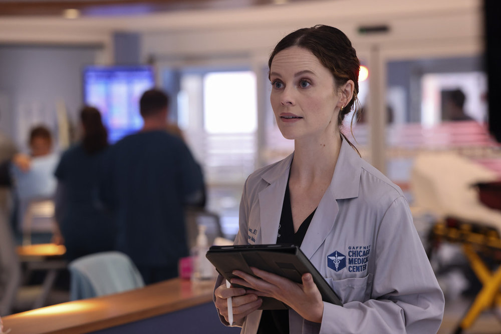 Sarah Ramos on Joining the Cast of 'Chicago Med' and How Lenox is ...