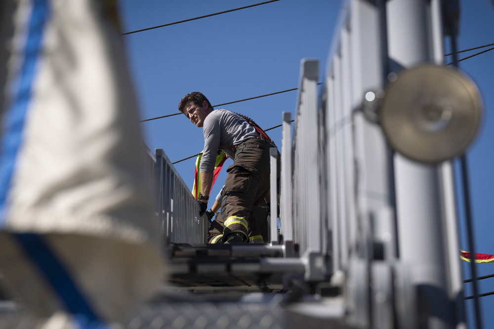 CHICAGO FIRE -- "Through The Skin" Episode 13004 -- Pictured: Jake Lockett as Sam Carver