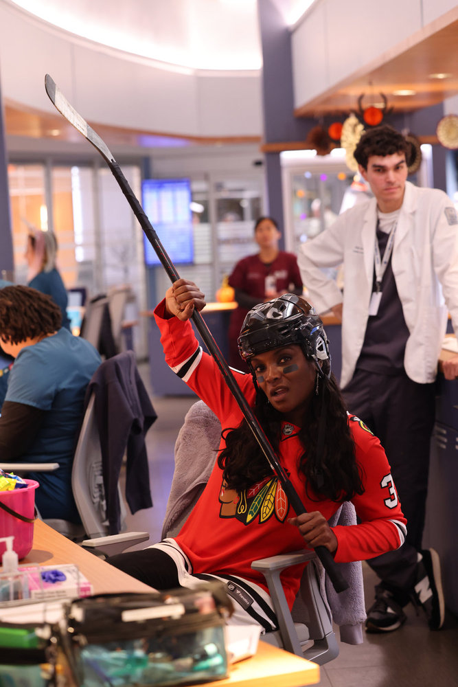 Chicago Med - Season 10 | Tell-Tale TV CHICAGO MED -- "Bad Habits" Episode 1005 -- Pictured: Marlyne Barrett as Maggie Lockwood