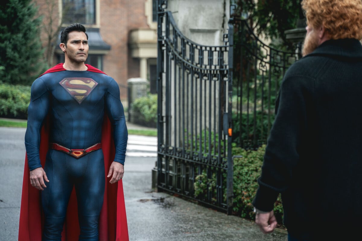 Superman & Lois Season 4 Episode 5, "Break the Cycle" -- Tyler Hoechlin as Superman and Michael Kudlitz as Lex Luthor | Tell-Tale TV Superman & Lois Season 4 Episode 5, "Break the Cycle" -- Tyler Hoechlin as Superman and Michael Kudlitz as Lex Luthor