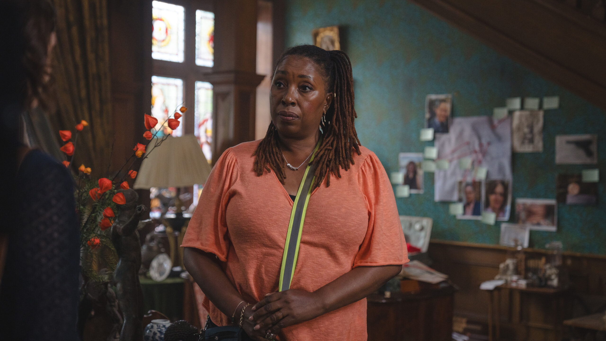 THE MARLOW MURDER CLUB ON MASTERPIECE Season 1 Episode 2 - Suzie Harris | Tell-Tale TV Still from The Marlow Murder Club Season 1 Episode 2 of Jo Martin as Suzie Harris.
