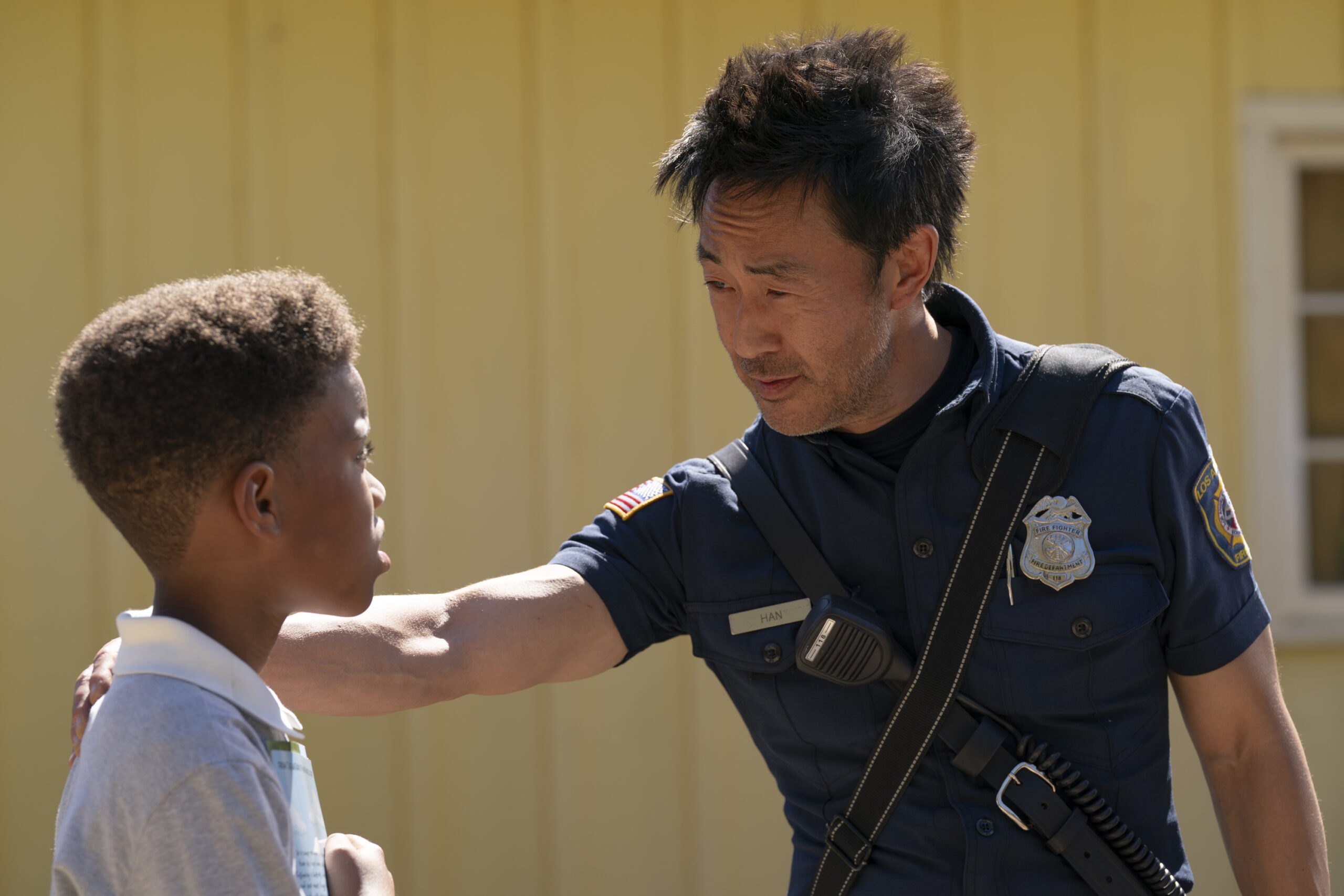 9-1-1 Season 8 Episode 6, "Confessions" -- TIBERIUS BYRD, KENNETH CHOI | Tell-Tale TV 9-1-1 Season 8 Episode 6, "Confessions" -- TIBERIUS BYRD, KENNETH CHOI