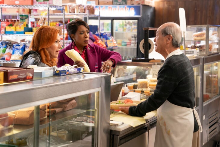 LISA ANN WALTER, SHERYL LEE RALPH, RAYMOND MA | Tell-Tale TV LISA ANN WALTER, SHERYL LEE RALPH, RAYMOND MA Preview — Abbott Elementary Season 4 Episode 6: Death of the Local Deli
