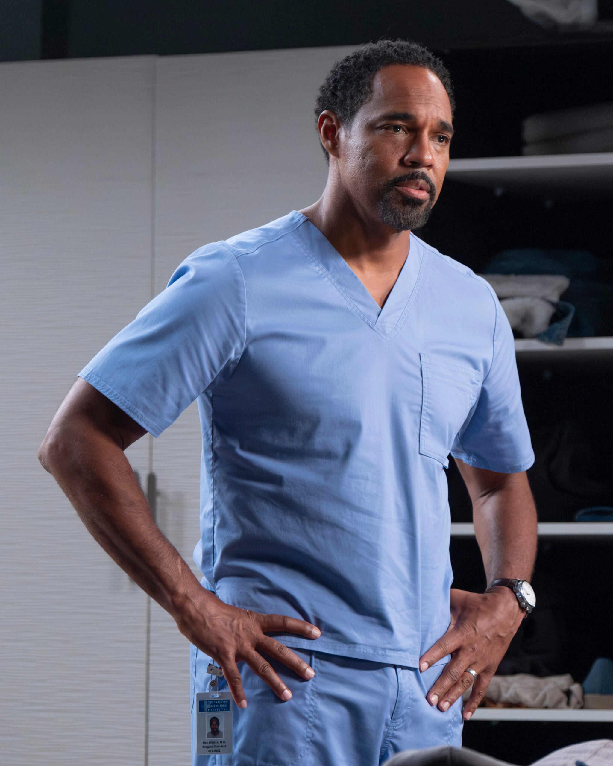 Grey's Anatomy Season 21 Episode 7, "If You Leave." JASON GEORGE as Ben Warren, wearing scrubs and looking concerned