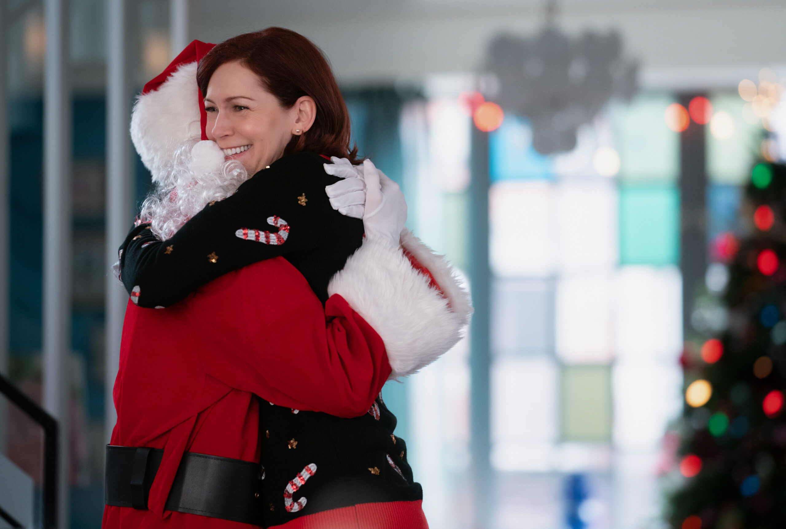 Still from Elsbeth Season 2 Episode 6 of Carrie Preston as Elsbeth Tascioni.