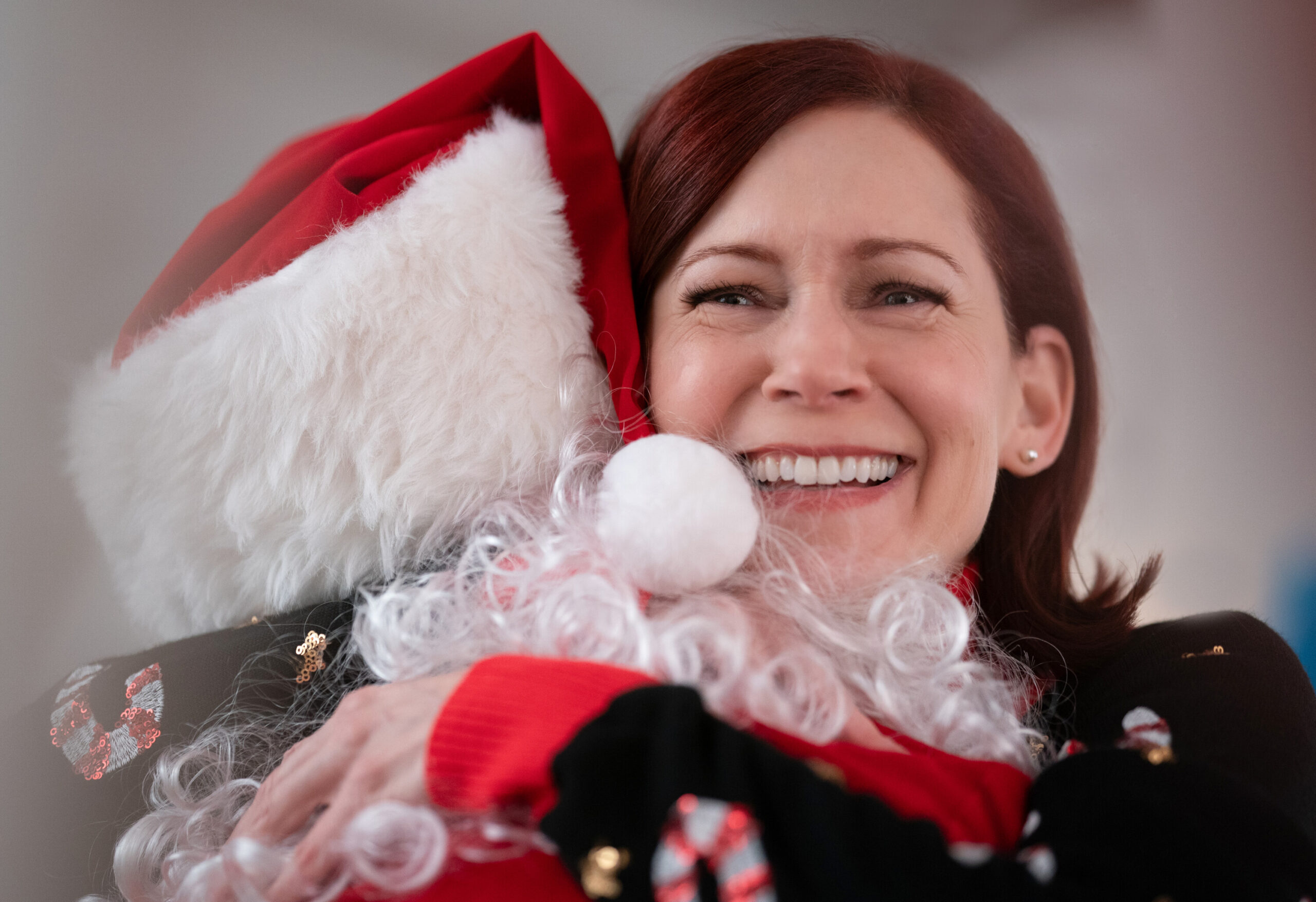 Still from Elsbeth Season 2 Episode 6 of Carrie Preston as Elsbeth Tascioni.