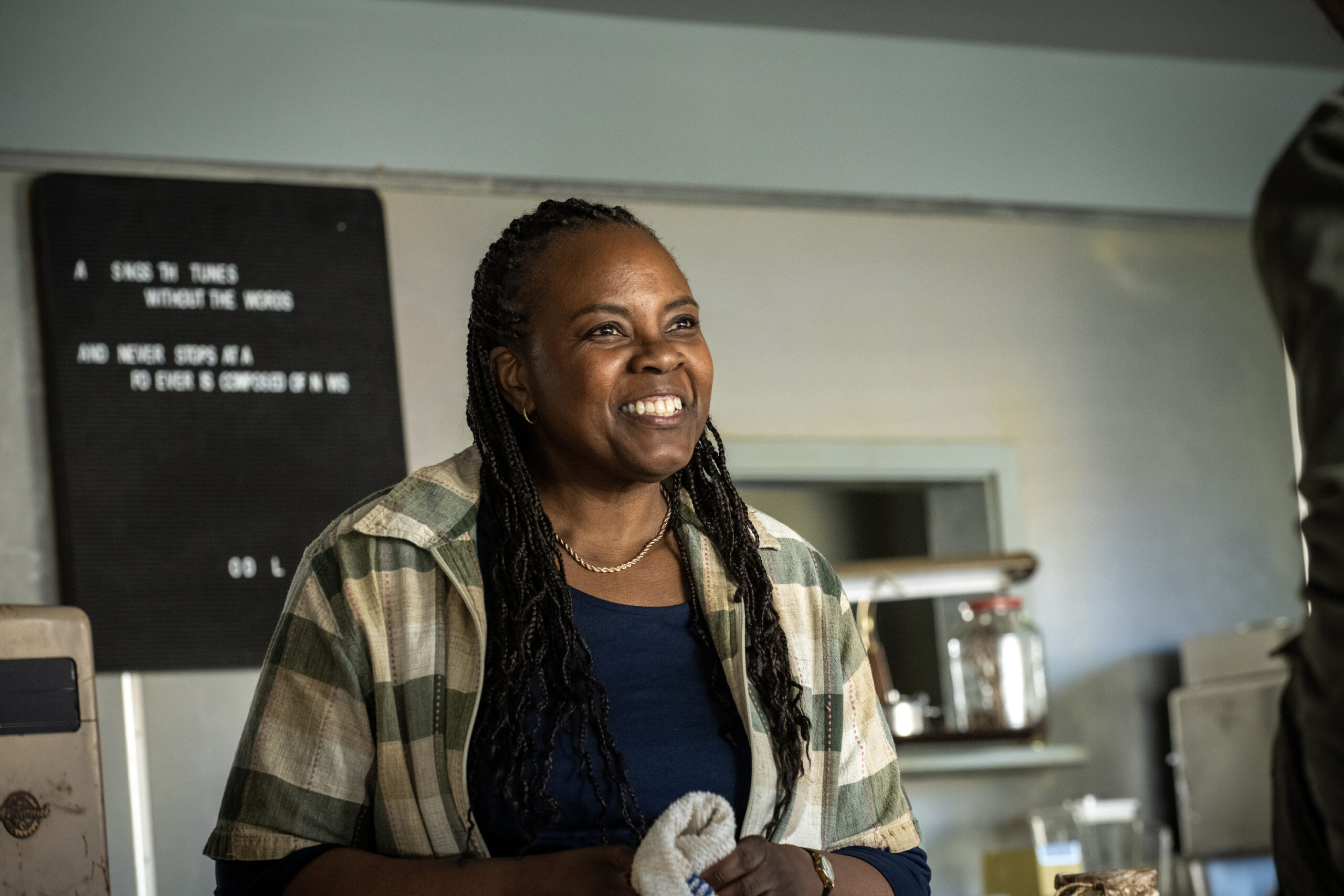 FROM Season 3 Episode 9, "Reflections, Part One." | Tell-Tale TV FROM Season 3 Episode 9, "Reflections, Part One."