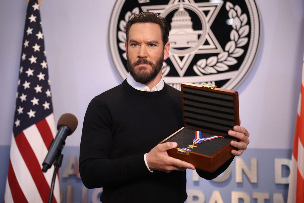 Still from Found Season 2 Episode 7 of Mark-Paul Gosselaar as Sir.