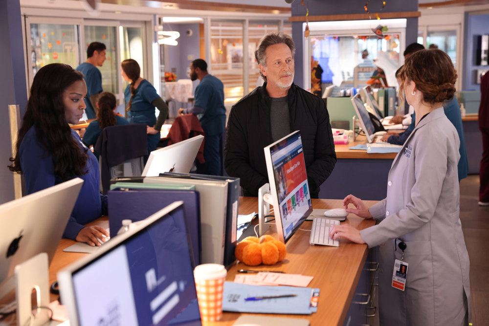 Chicago Med - Season 10 | Tell-Tale TV CHICAGO MED -- "Love Will Tear Us Apart" Episode 1008 -- Pictured: (l-r) Marlyne Barrett as Maggie Lockwood, Steven Weber as Dr. Dean Archer, Sarah Ramos as Dr. Caitlin Lenox