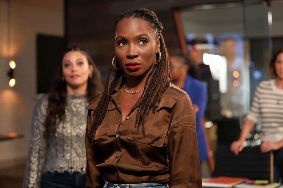 Encontrada temporada 2, episódio 11 - Shanola Hampton | televisão reveladora Uma foto do episódio 11 da 2ª temporada de Found, de Shanola Hampton como Gabby Mosley.