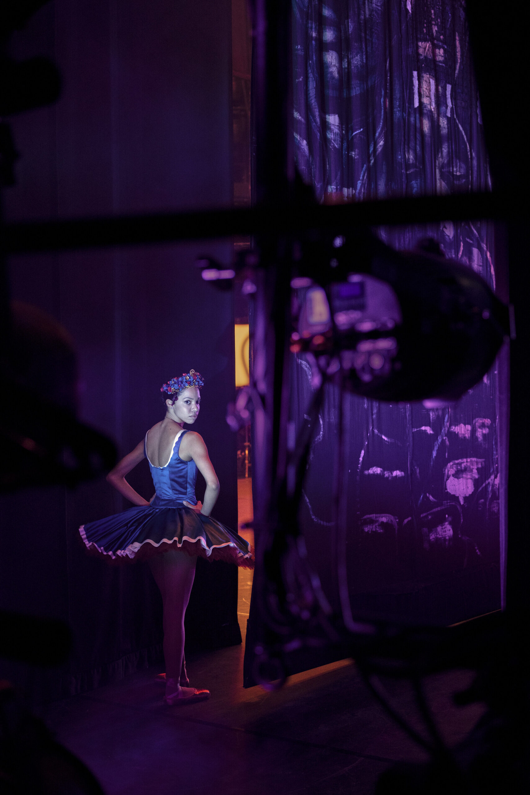 Étoile - First Look | Tell-Tale TV Étoile - First Look