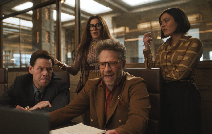 Ike Barinholtz, Kathryn Hahn, Chase Sui Wonders e Seth Rogen 