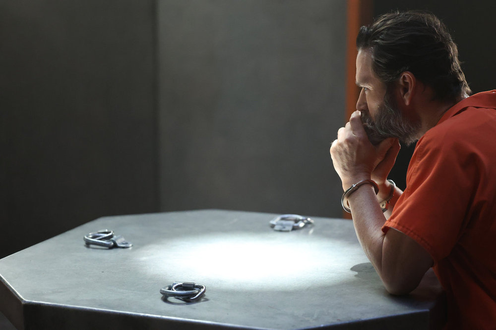 Still from Found Season 2 Episode 18 of Mark-Paul Gosselaar as Sir.