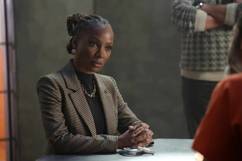 Still from Found Season 2 Episode 18 of hanola Hampton as Gabi Mosely.