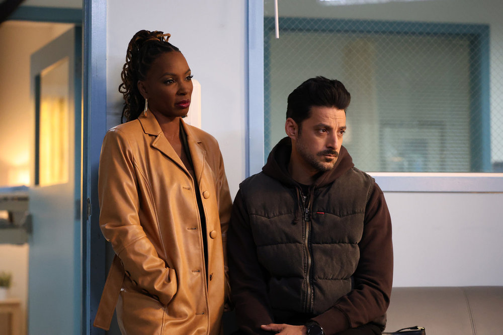 Still from Found Season 2 Episode 19 of Shanola Hampton as Gabi Mosely, Karan Oberoi as Dahn pictured from left to right.