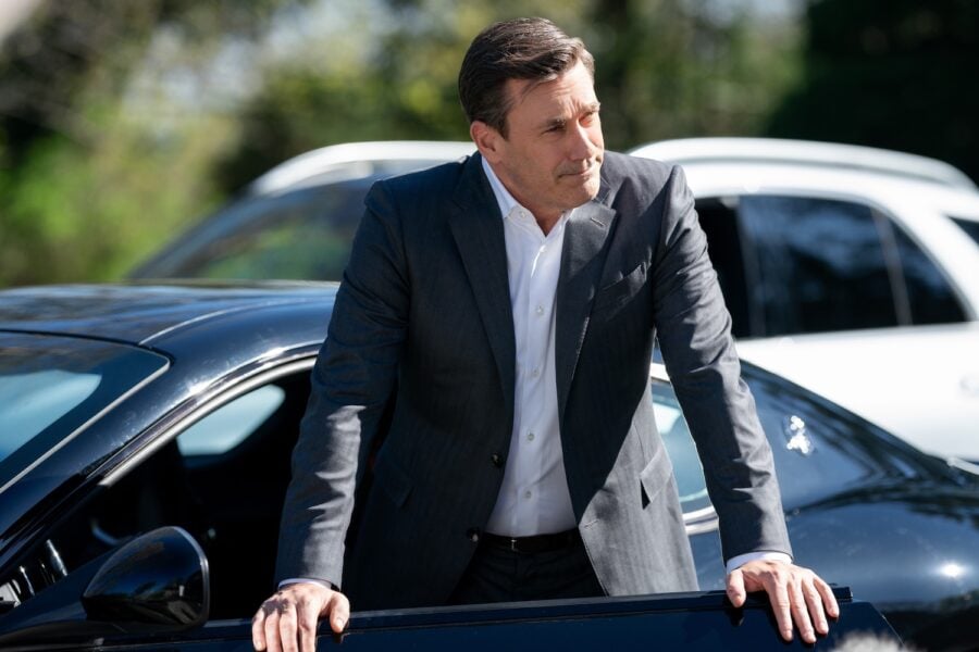seu_amigo_vizinho_foto_010101 | televisão reveladora Jon Hamm em Seus amigos e vizinhos, temporada 1, episódio 1