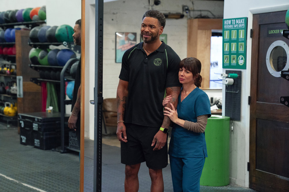 Poker Face - Season 2 | Tell-Tale TV Cliff "Method Man" Smith as Brick and Natasha Leggero as Lily on Poker Face Season 2 Episode 10, "The Big Pump."
