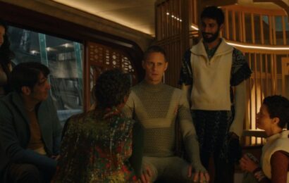 Alexander Skarsgard as SecUnit on Murderbot Season 1 Episode 10, "The Perimeter." Murderbot Season 1 Episode 10 Review: The Perimeter 