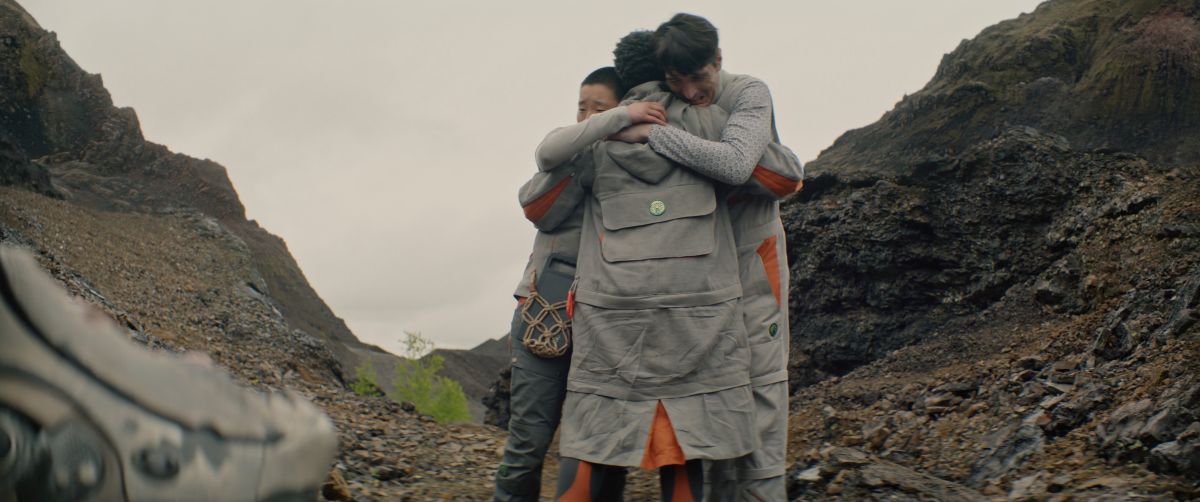 Murderbot Season 1 Episode 9 All Systems Red 2 | Tell-Tale TV Noma Dumezweni as Mensah, Sabrina Wu as Pin-Lee, and David Dastmalchian as Gurathin on Murderbot Season 1 Episode 9, "All Systems Red."