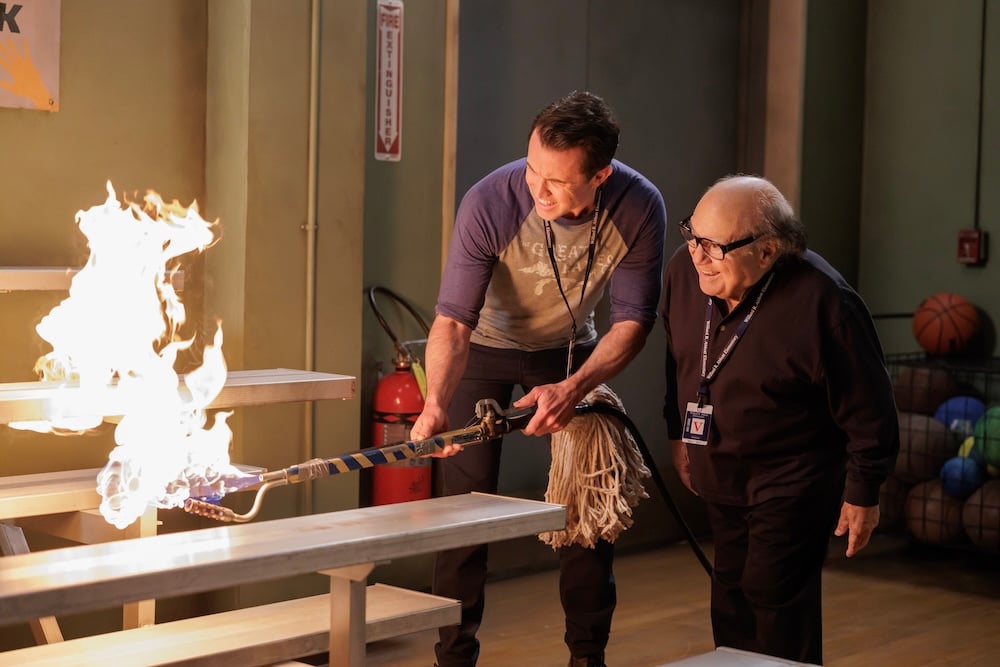 IT'S ALWAYS SUNNY IN PHILADELPHIA Season 17 Episode 1