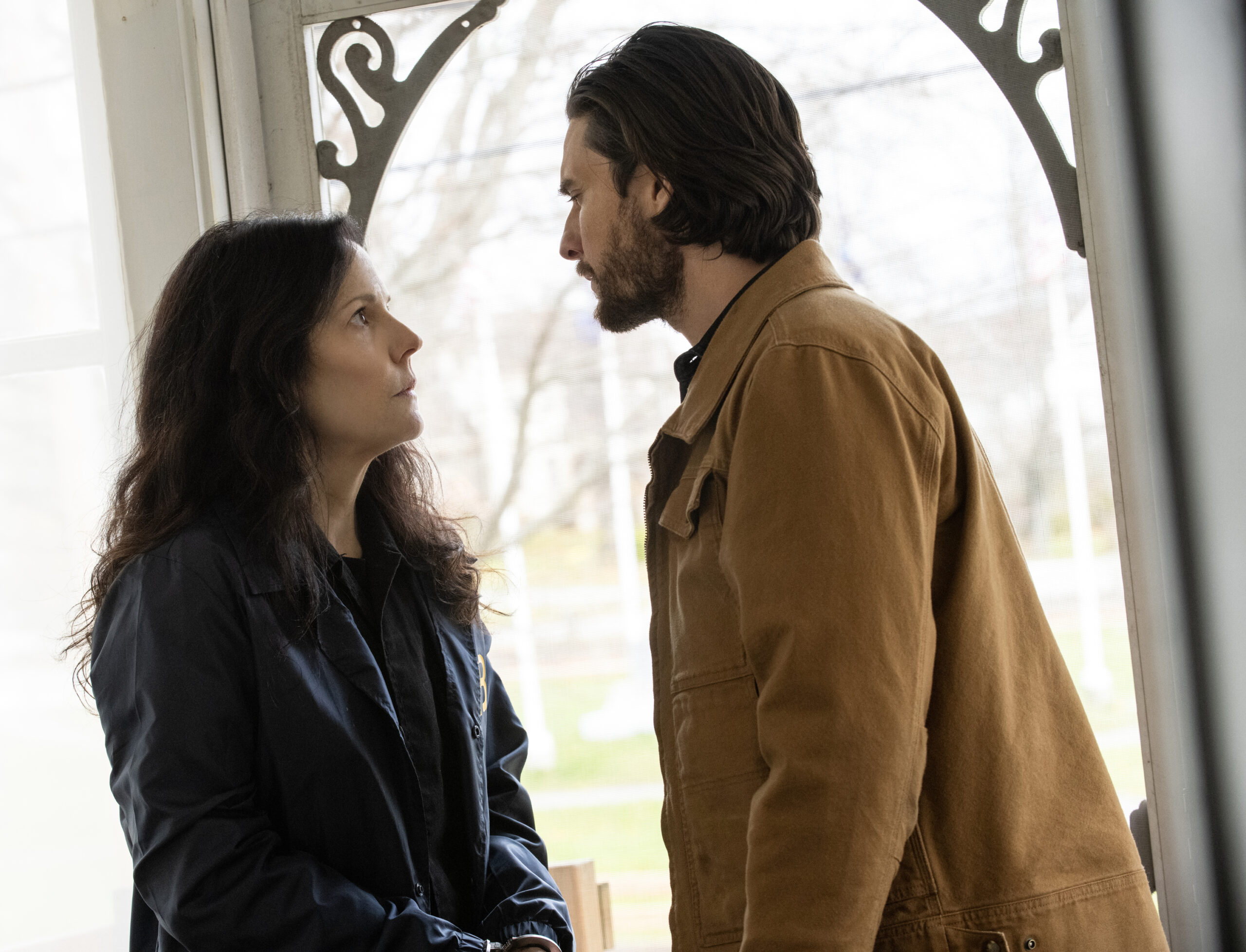 The Institute S1 - 108 | Tell-Tale TV The Institute S1 E8 - (l-r) Mary-Louise Parker as Ms. Sigsby and Ben Barnes as Tim Jamieson What to Watch on TV This Week: Upload, My Life with the Walter Boys, Twisted Metal, and More!