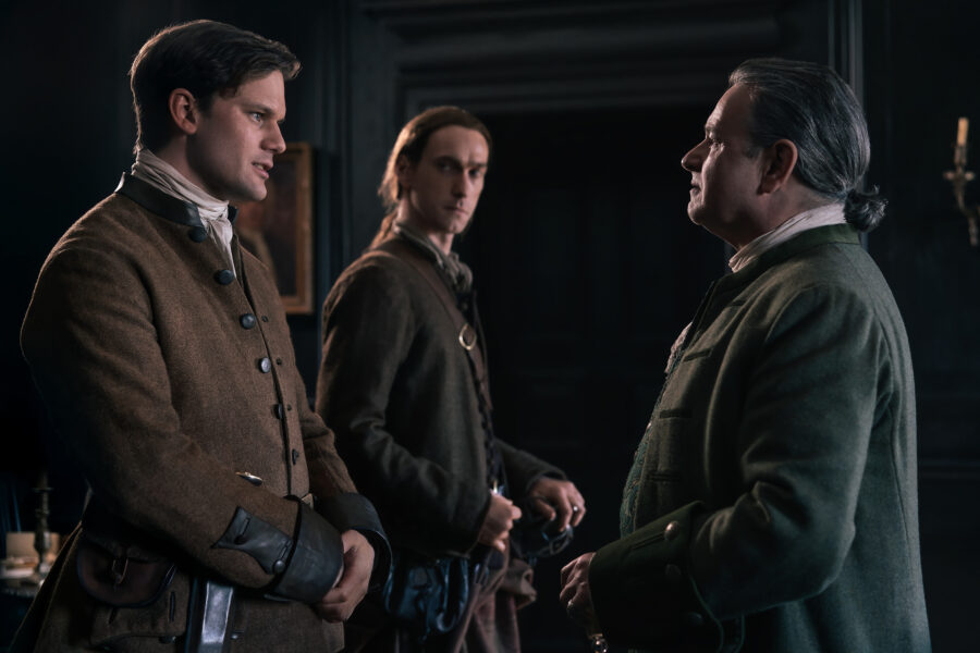 Outlander: Blood of My Blood 104 - Um coração de soldado, da esquerda para a direita: Jeremy Irwin (