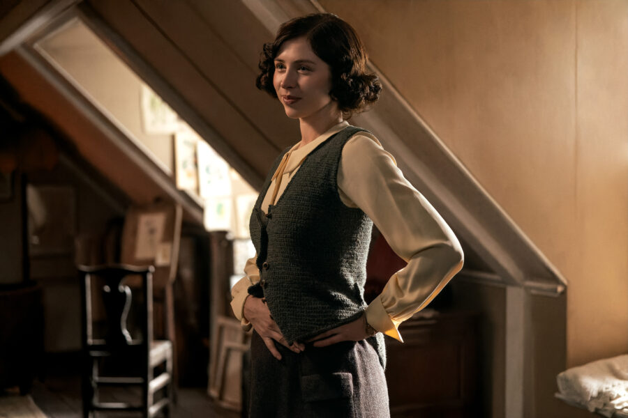 Outlander: Blood of my Blood 104 — A Soldier’s Heart, Left to Right: Hermione Corfield (“Julia Moriston Beauchamp”) | Tell-Tale TV Outlander: Blood of my Blood 104 — A Soldier’s Heart, Left to Right: Hermione Corfield (“Julia Moriston Beauchamp”)