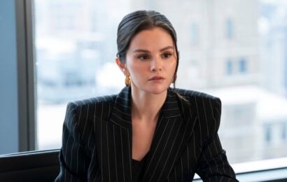 ONLY MURDERS IN THE BUILDING Season 5 Episode 4 SELENA GOMEZ Only Murders in the Building Season 5 Episode 4 Review: Dirty Birds 