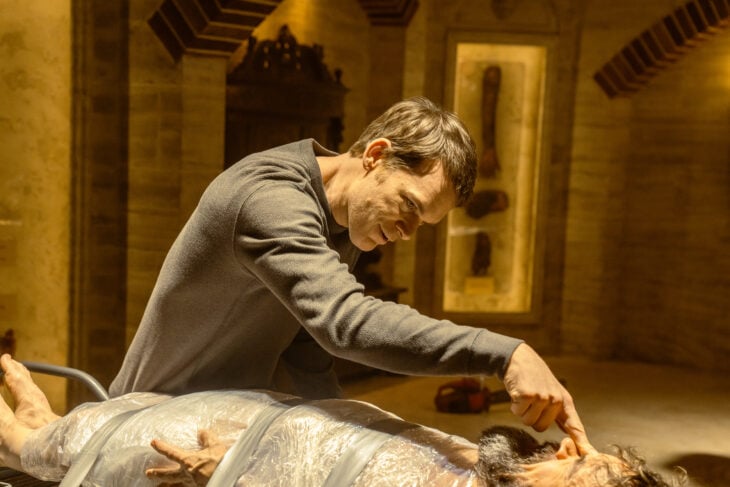Dexter: Resurrection Season 1 Episode 10, "And Justice For All…" - (l-r) Michael C. Hall as Dexter Morgan and Peter Dinklage as Leon Prater Dexter: Resurrection Season 1 Finale Review: And Justice For All… 