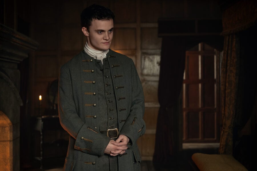 Outlander: Blood of My Blood 107 - Luice non uro, da esquerda para a direita: Samsms McLeen Ross (