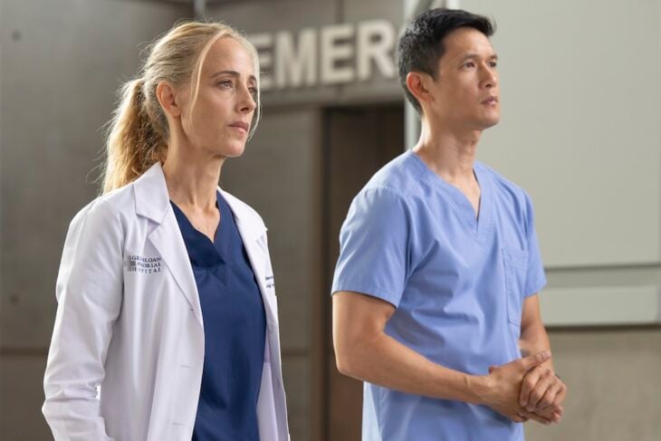 Grey's Anatomy Season 22 Episode 1 - “Only the Strong Survive KIM RAVER, HARRY SHUM JR.