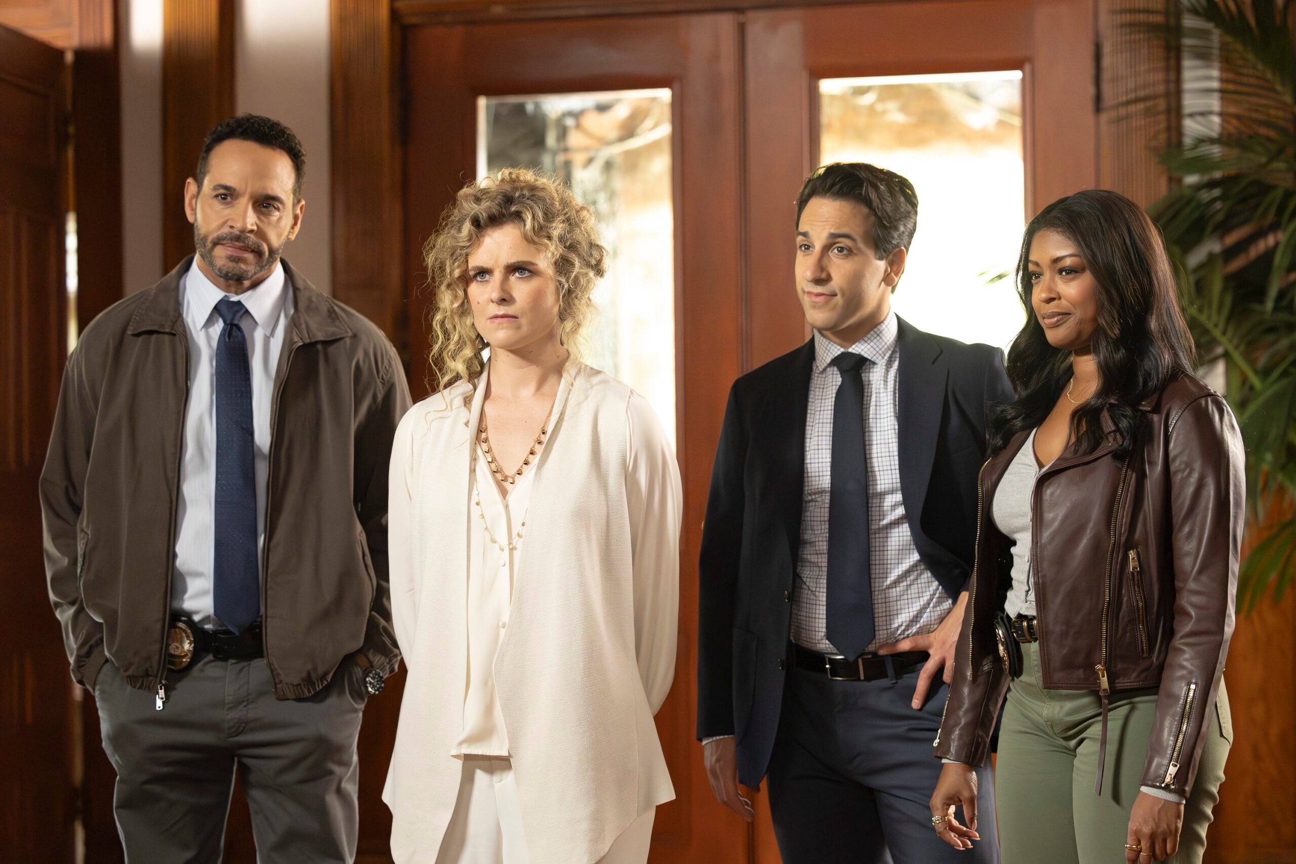 Daniel Sunjata, Mary Botha, Dennis Mediterrâneo, Javicia Leslie | televisão reveladora Temporada 2 de alto potencial, episódio 6 -