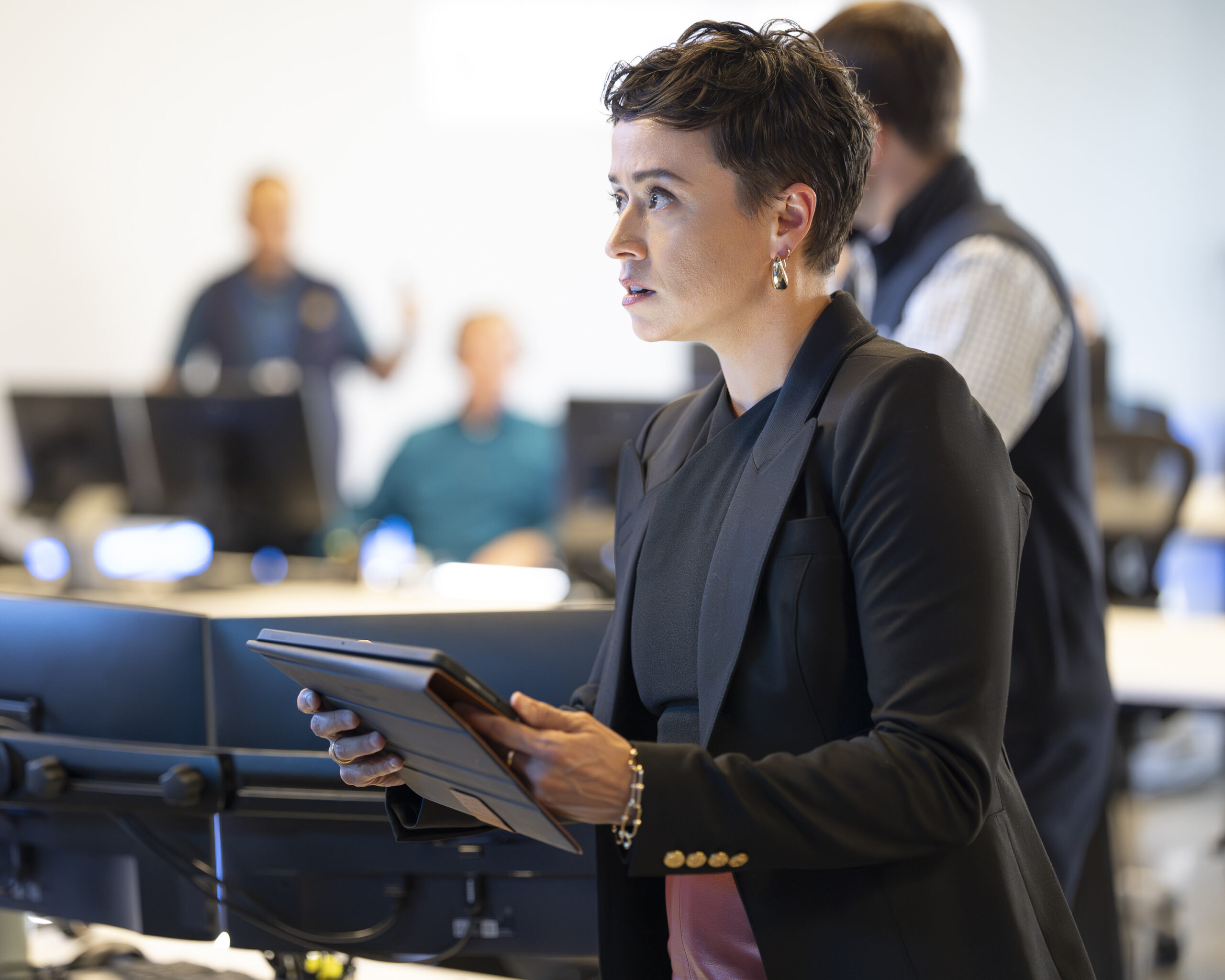 9-1-1 Season 9 Episode 2, "Spiraling" | Tell-Tale TV 9-1-1 Season 9 Episode 2, "Spiraling" -- BRIANA VENSKUS-VAZQUEZ