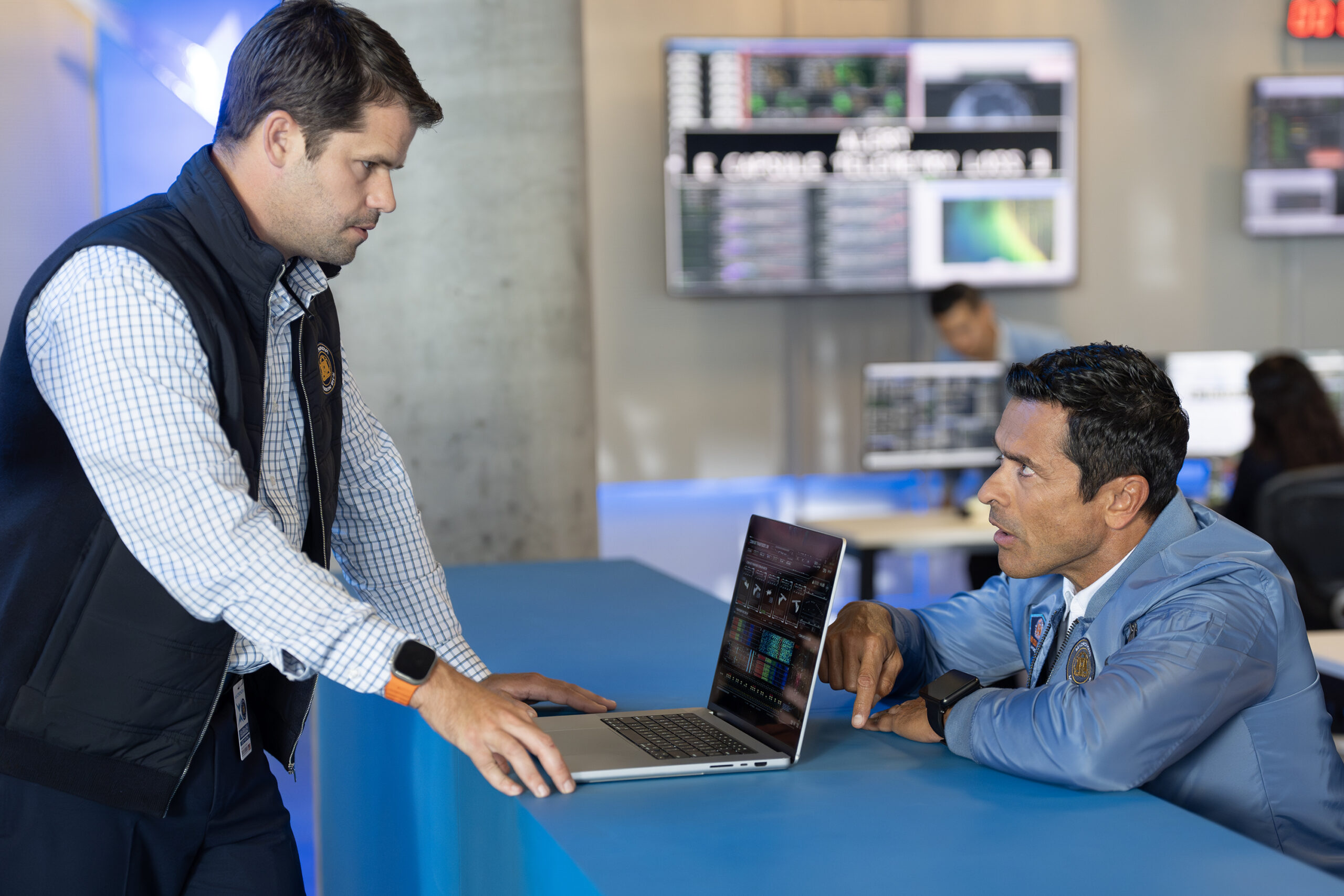 9-1-1 Season 9 Episode 2, "Spiraling" | Tell-Tale TV 9-1-1 Season 9 Episode 2, "Spiraling" -- MAX CARVER, MARK CONSUELOS