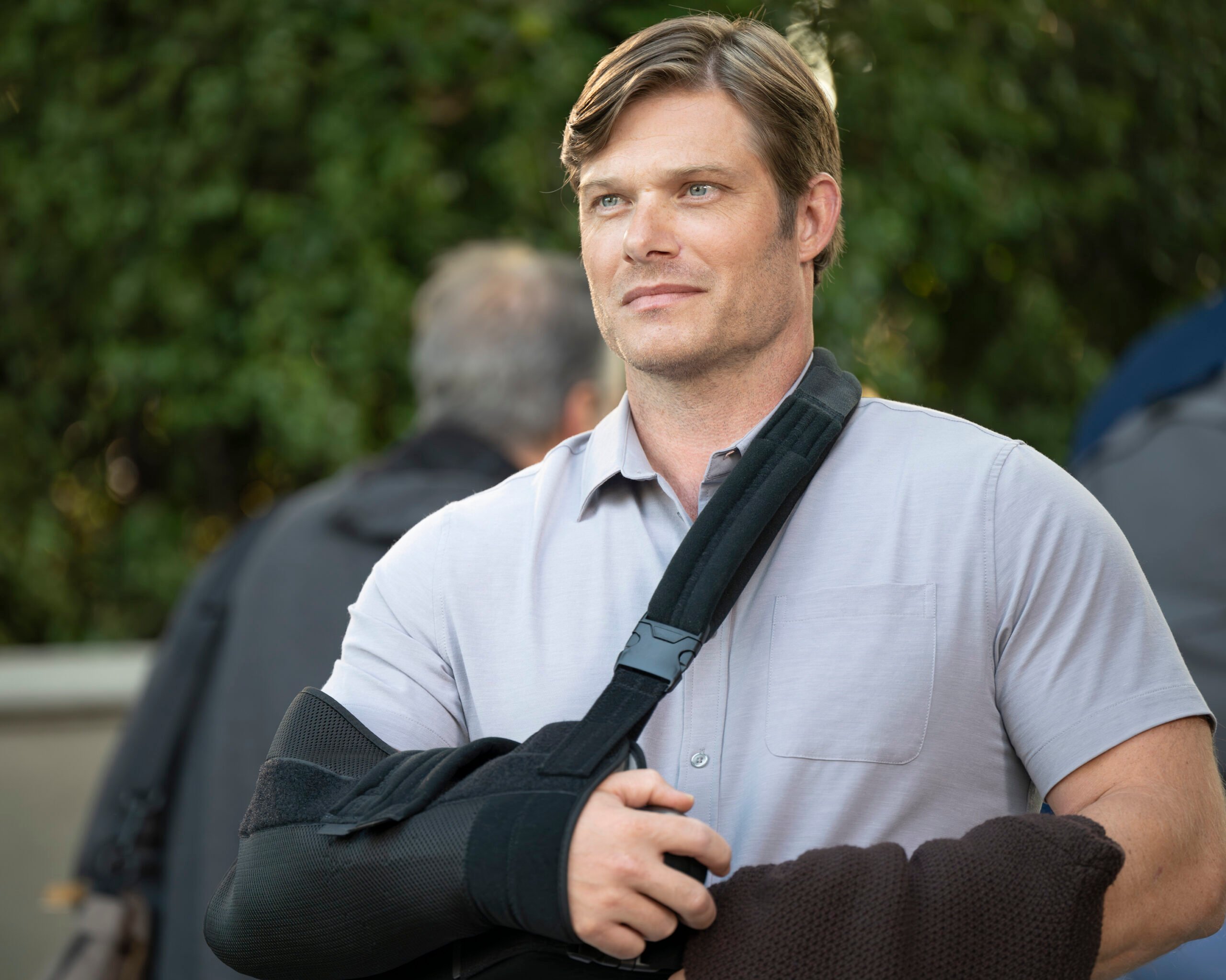 Grey's Anatomy Season 22 Episode 4 - CHRIS CARMACK | Tell-Tale TV Grey's Anatomy Season 22 Episode 4 - CHRIS CARMACK