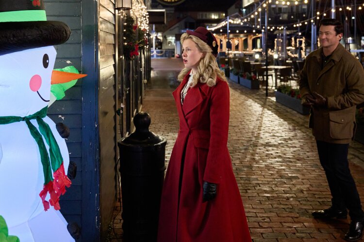 A Newport Christmas | Tell-Tale TV A Newport Christmas
