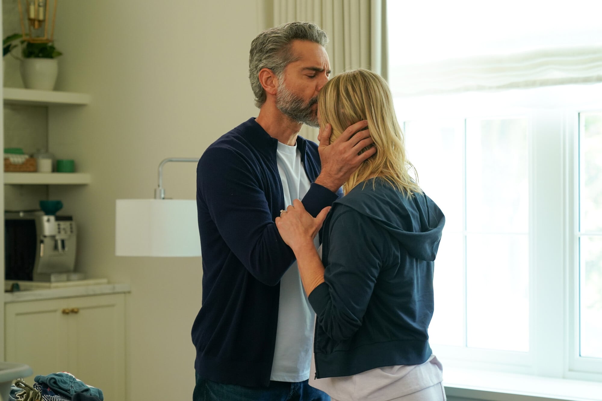 Still from Doc Season 2 Episode 2 of Omar Metwally and guest star Sarah Allen from left to right.