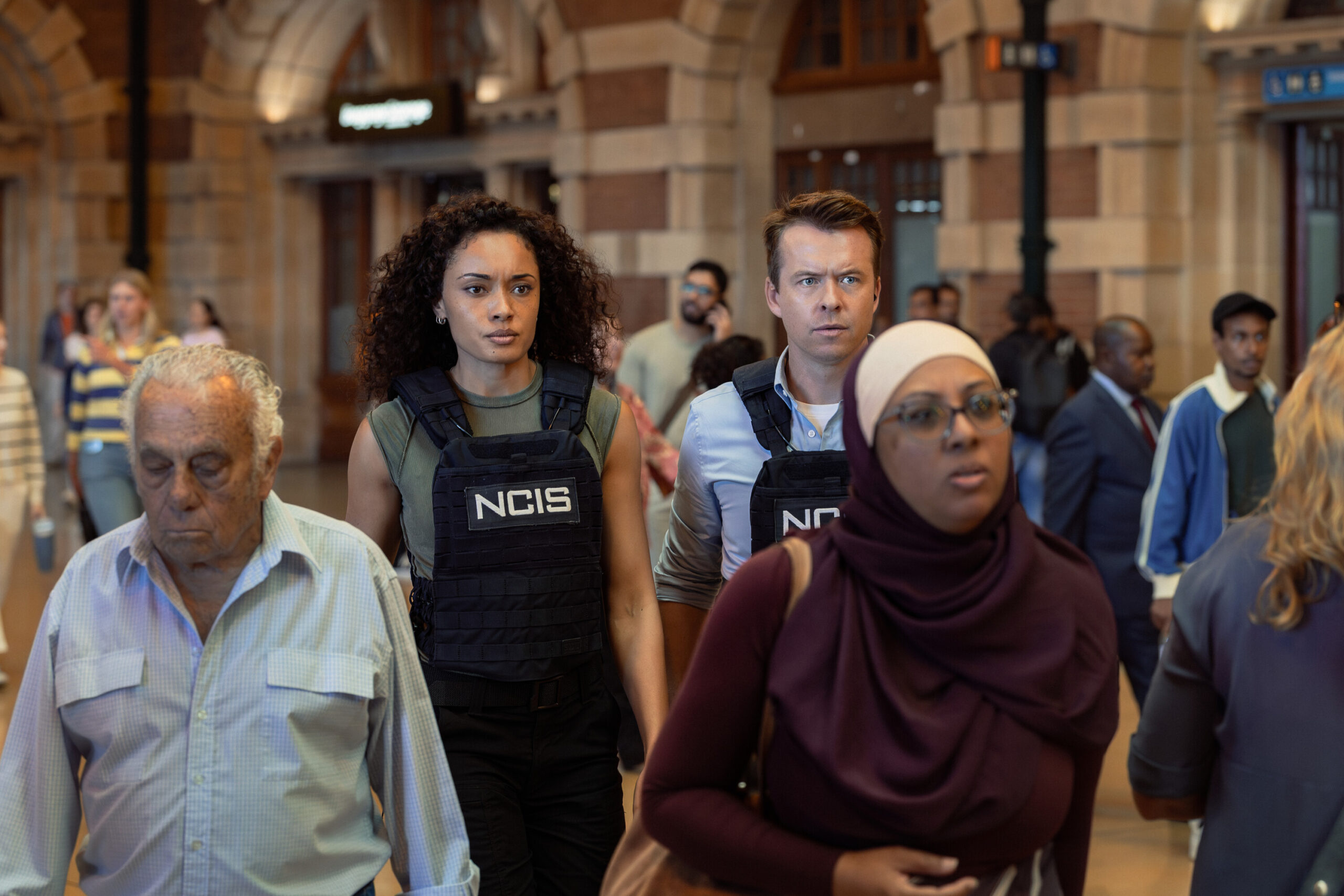 NCIS: Sydney Season 3, Episode 3, "Lost In Translation" -- Olivia Swann as NCIS Special Agent Captain Michelle Mackey and Todd Lasance as AFP Liaison Officer Sergeant Jim 'JD' Dempsey