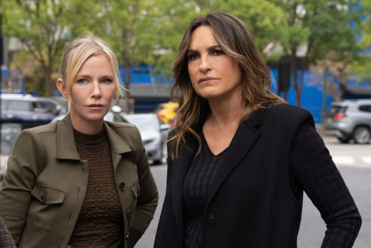 Law & Order: Special Victims Unit - Season 27 | Tell-Tale TV Law & Order: Special Victims Unit Season 27 Episode 5, "Feed the Craving" - (l-r) Kelli Giddish as Sgt. Amanda Rollins and Mariska Hargitay as Capt. Olivia Benson What to Expect from Law & Order: Special Victims Unit Season 27 Episode 7: False Idols