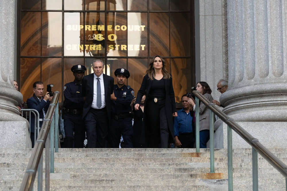 Law & Order: Special Victims Unit Season 27 Episode 6, "Under the Influence" - (l-r) Randall Newsome as Raymond Ellis and Mariska Hargitay as Capt. Olivia Benson