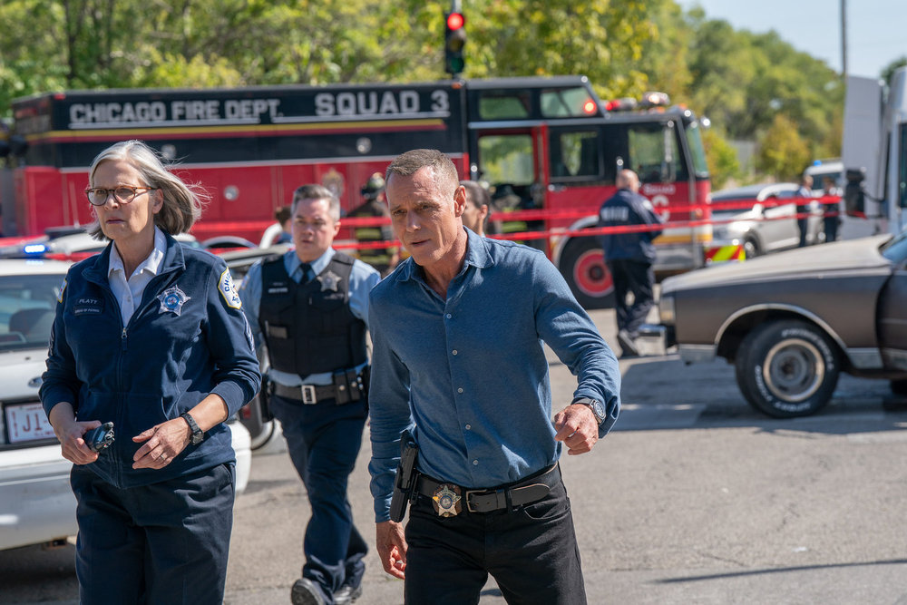Chicago P.D. Season 13 Episode 6, "Send Me" - (l-r) Amy Morton as Desk Sgt. Trudy Platt and Jason Beghe as Hank Voight